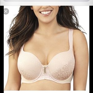 NWOT Vanity Fair Flattering Lift T-Shirt Bra